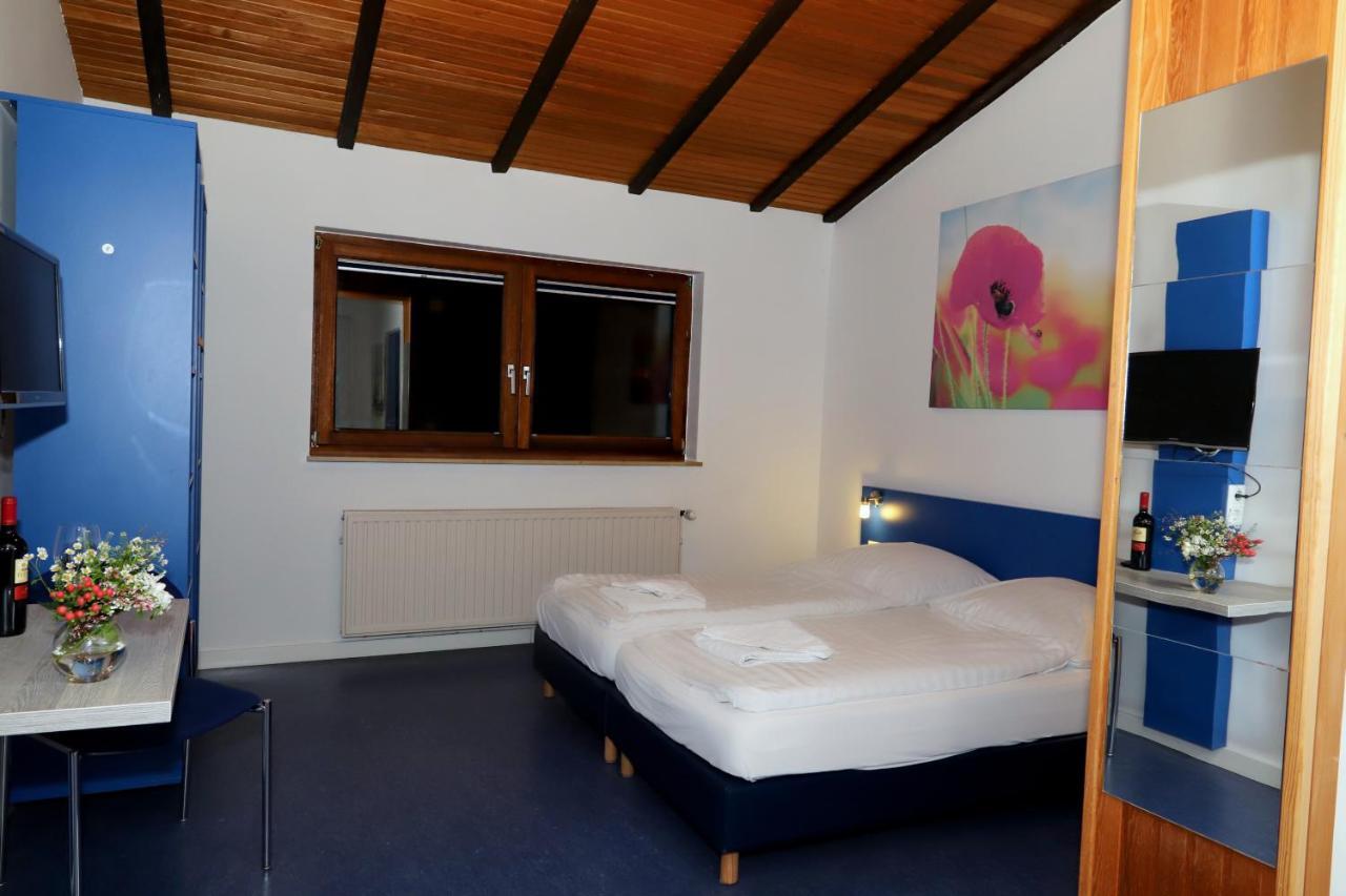 Smart Hostel By Landgasthof Velber 24H7D Seelze Kültér fotó