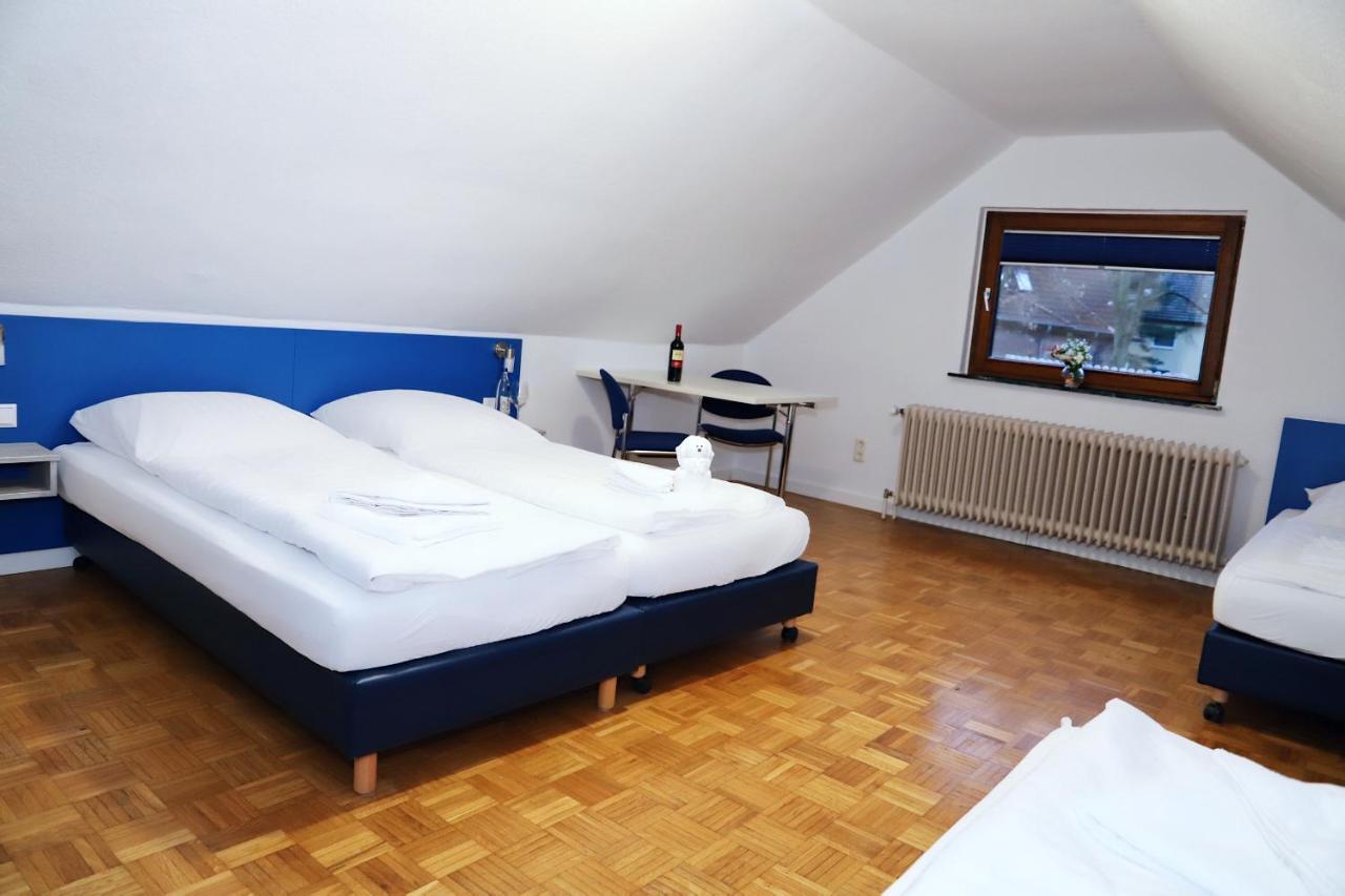 Smart Hostel By Landgasthof Velber 24H7D Seelze Kültér fotó