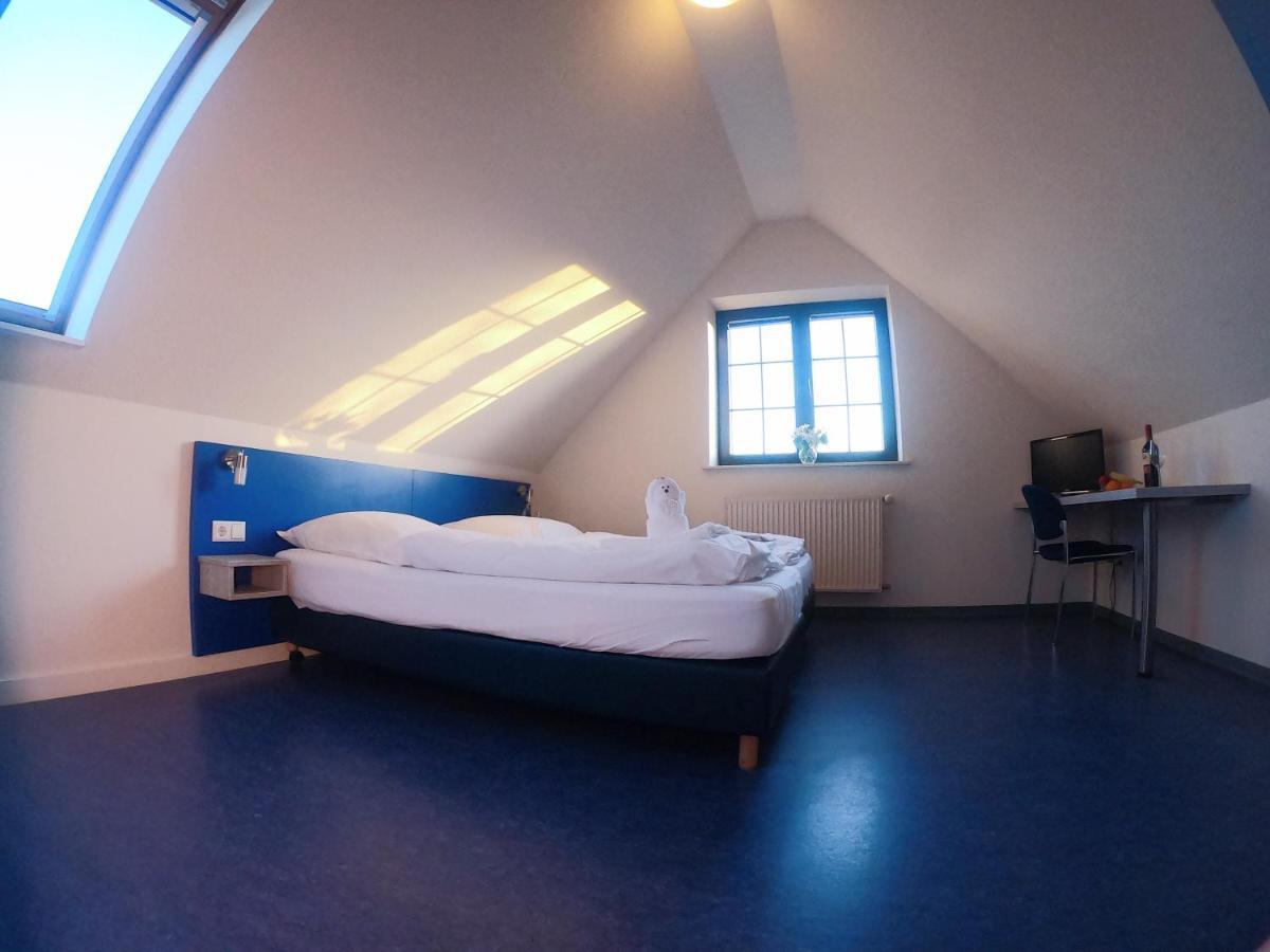 Smart Hostel By Landgasthof Velber 24H7D Seelze Kültér fotó
